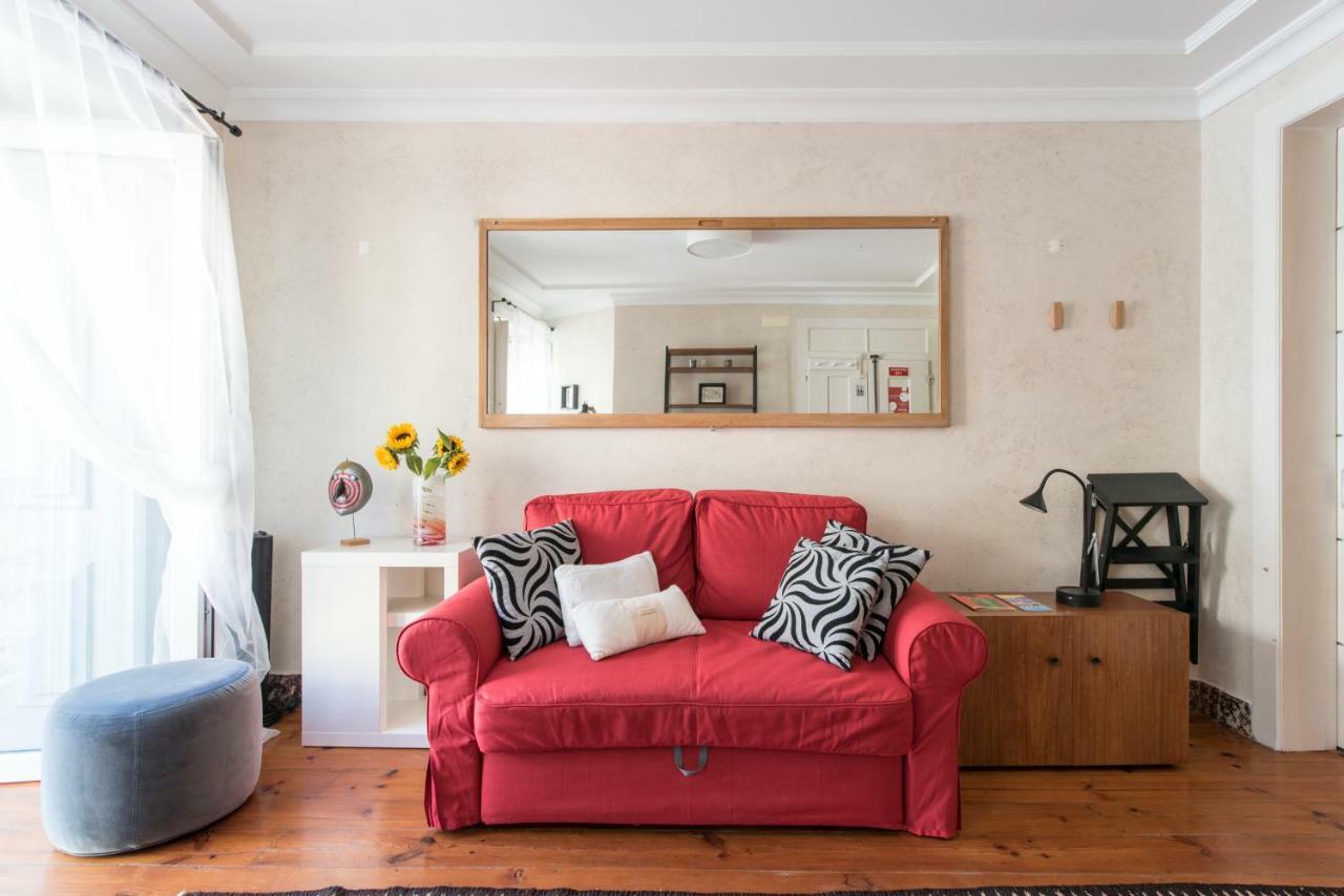 Cozy Apartment In Historic Center Lisabona Exterior foto
